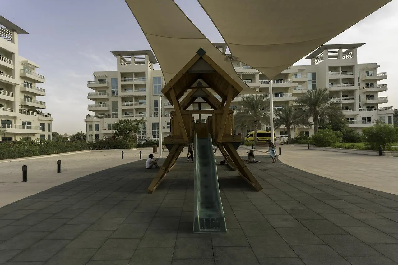 One Perfect Stay - Jumeirah Heights Dubai Apartment