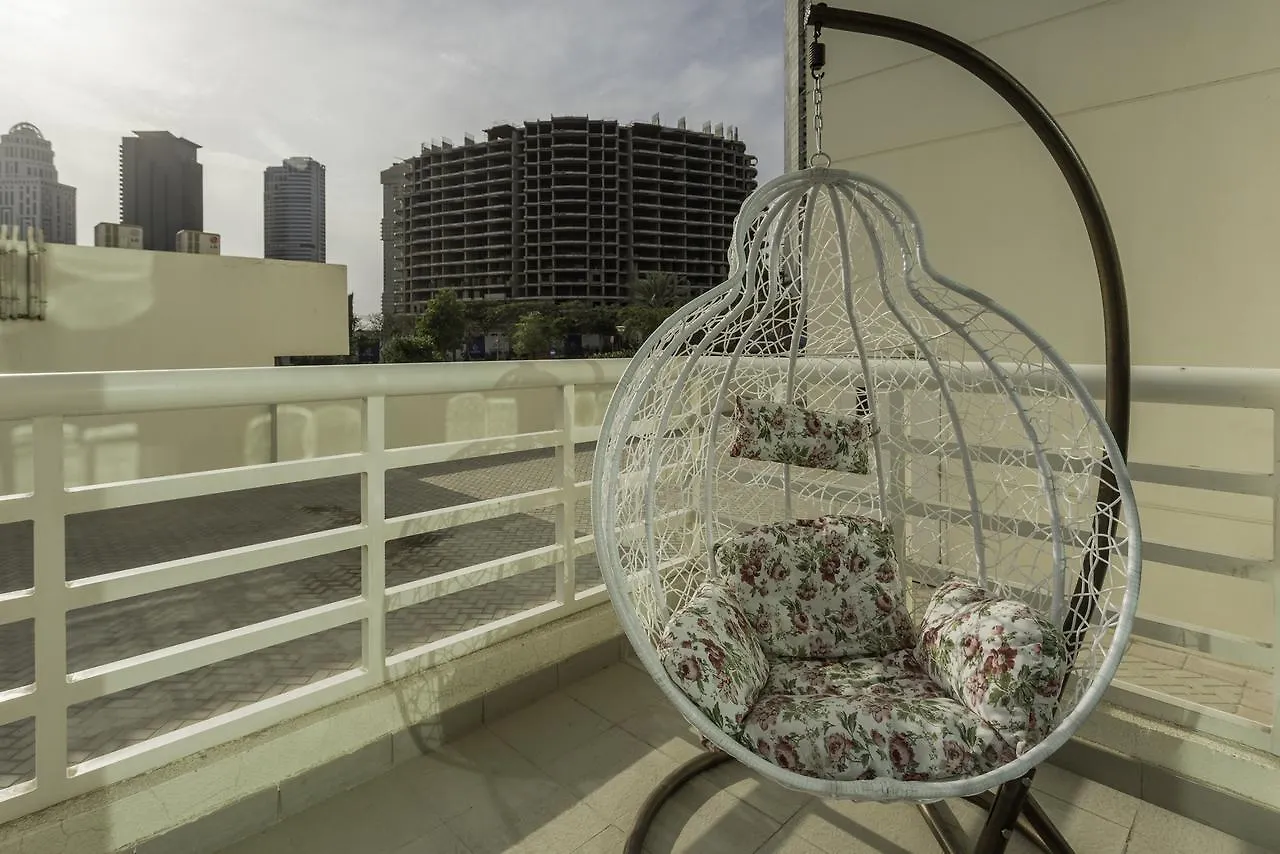One Perfect Stay - Jumeirah Heights Dubai Apartment
