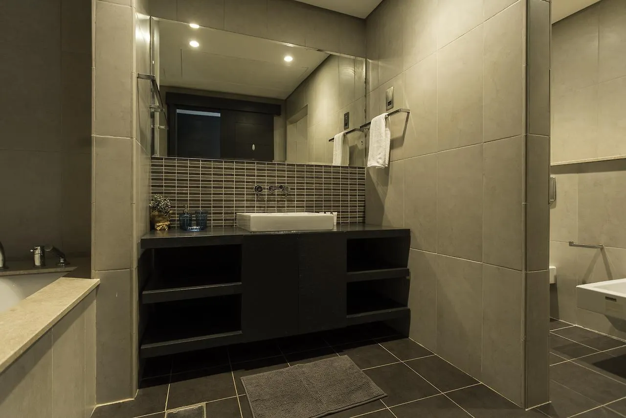 One Perfect Stay - Jumeirah Heights Dubai