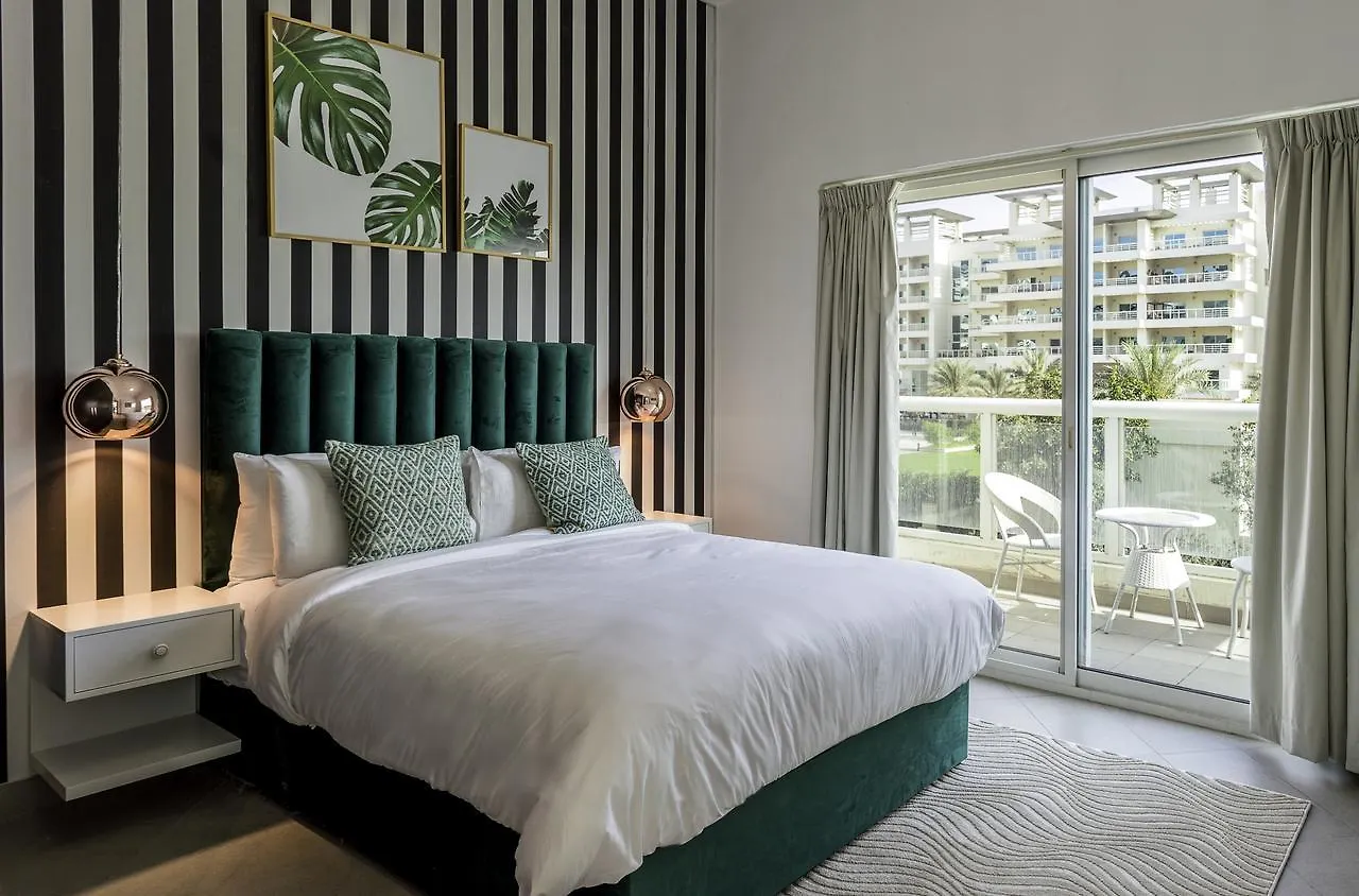 One Perfect Stay - Jumeirah Heights Dubai Apartment